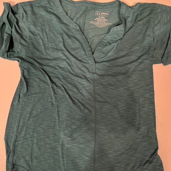 L.L. Bean Green Short Sleeve T Shirt V Neck Buttons Cuffed Sleeves Small  💗 - Picture 12 of 12